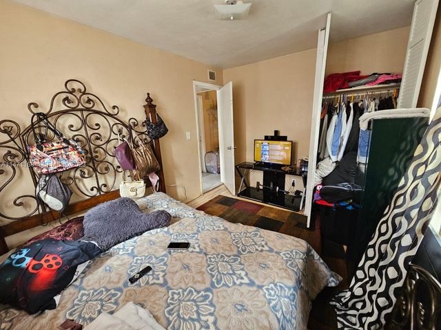1817 NW 25th Avenue, Fort Lauderdale, FL 33311
