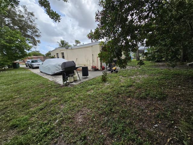 1817 NW 25th Avenue, Fort Lauderdale, FL 33311
