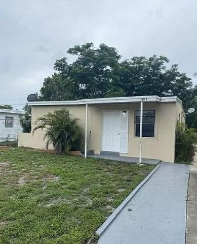 1817 NW 25th Avenue, Fort Lauderdale, FL 33311