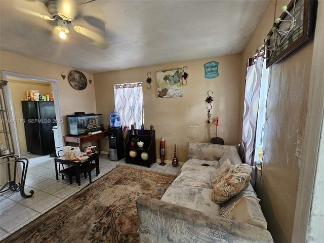 1817 NW 25th Avenue, Fort Lauderdale, FL 33311