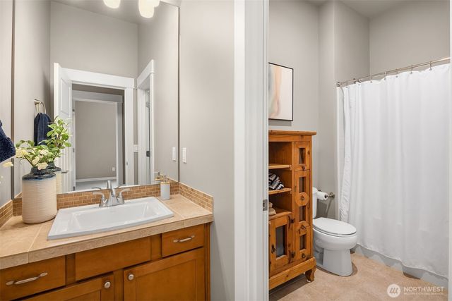 2440 NE Daphne Street, Issaquah, WA 98029