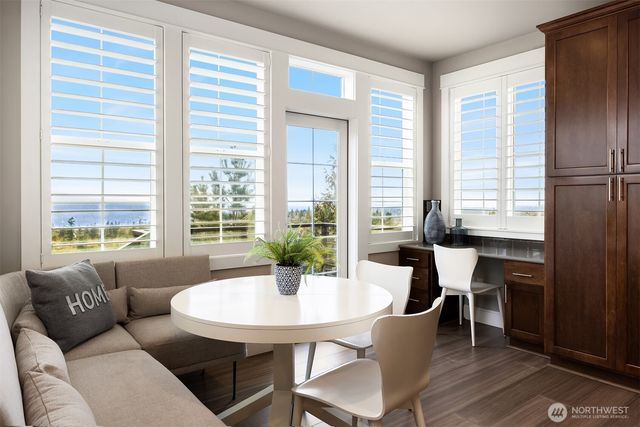 2440 NE Daphne Street, Issaquah, WA 98029