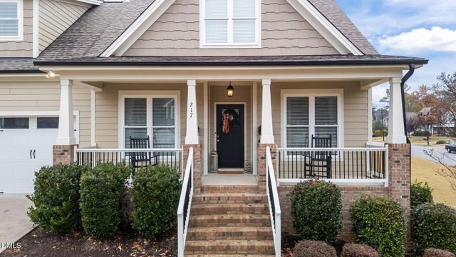 217 N Skymont Drive, Clayton, NC 27527