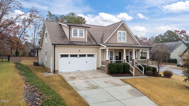 217 N Skymont Drive, Clayton, NC 27527