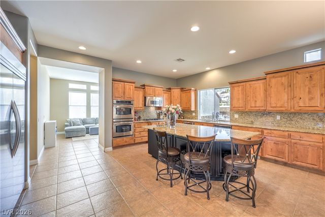 7982 Lookout Rock Circle, Las Vegas, NV 89129