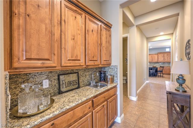 7982 Lookout Rock Circle, Las Vegas, NV 89129