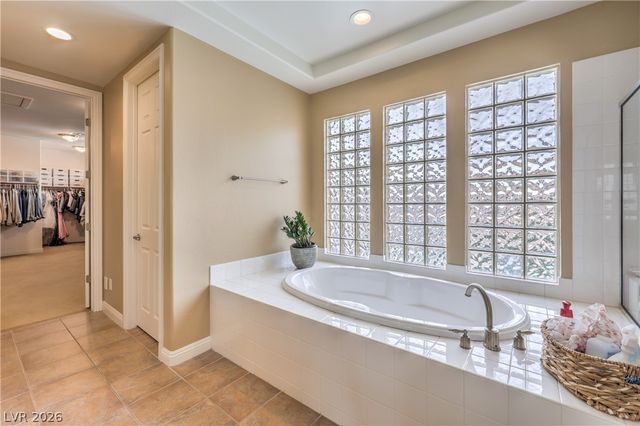 7982 Lookout Rock Circle, Las Vegas, NV 89129