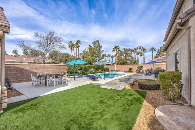 7982 Lookout Rock Circle, Las Vegas, NV 89129