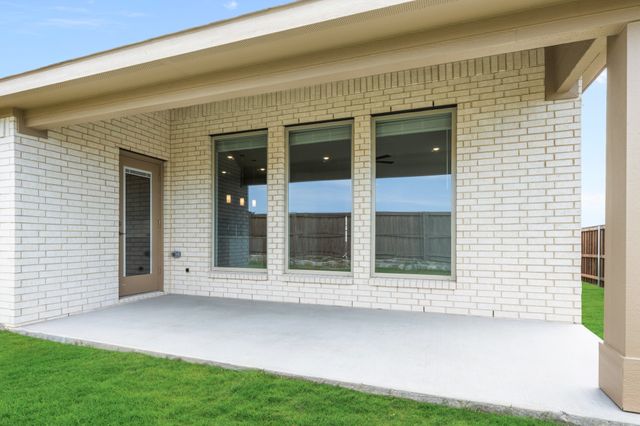 2206 Redding Drive, Mansfield, TX 76084