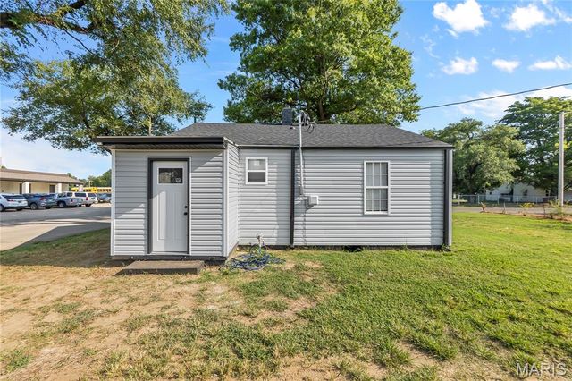 723 Kendall Street, Sikeston, MO 63801