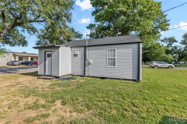 723 Kendall Street, Sikeston, MO 63801
