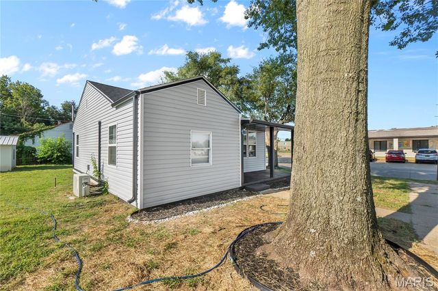 723 Kendall Street, Sikeston, MO 63801