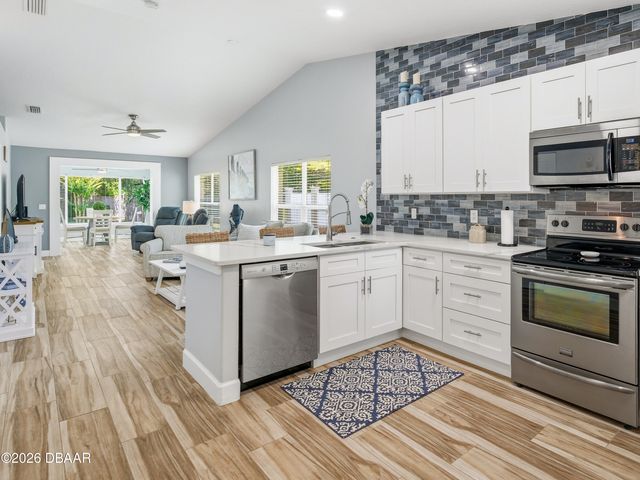 2255 Hawks Cove Circle, New Smyrna Beach, FL 32168