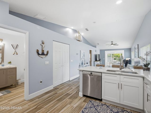 2255 Hawks Cove Circle, New Smyrna Beach, FL 32168