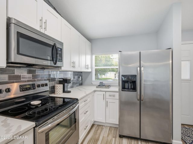 2255 Hawks Cove Circle, New Smyrna Beach, FL 32168