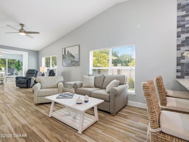 2255 Hawks Cove Circle, New Smyrna Beach, FL 32168