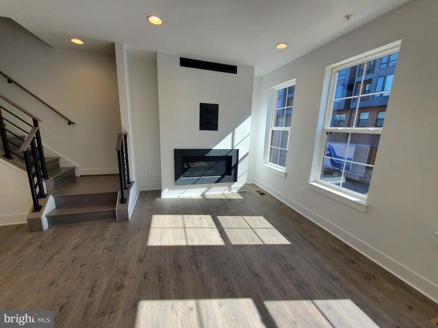 1882 MICHAEL FARADAY DR, Reston, VA 20190