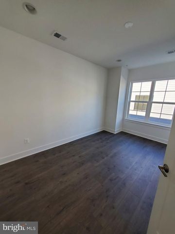 1882 MICHAEL FARADAY DR, Reston, VA 20190