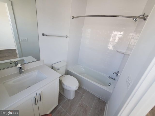 1882 MICHAEL FARADAY DR, Reston, VA 20190