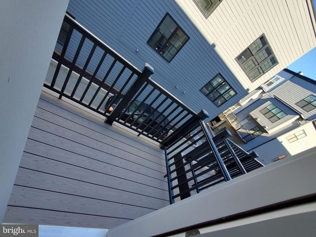 1882 MICHAEL FARADAY DR, Reston, VA 20190