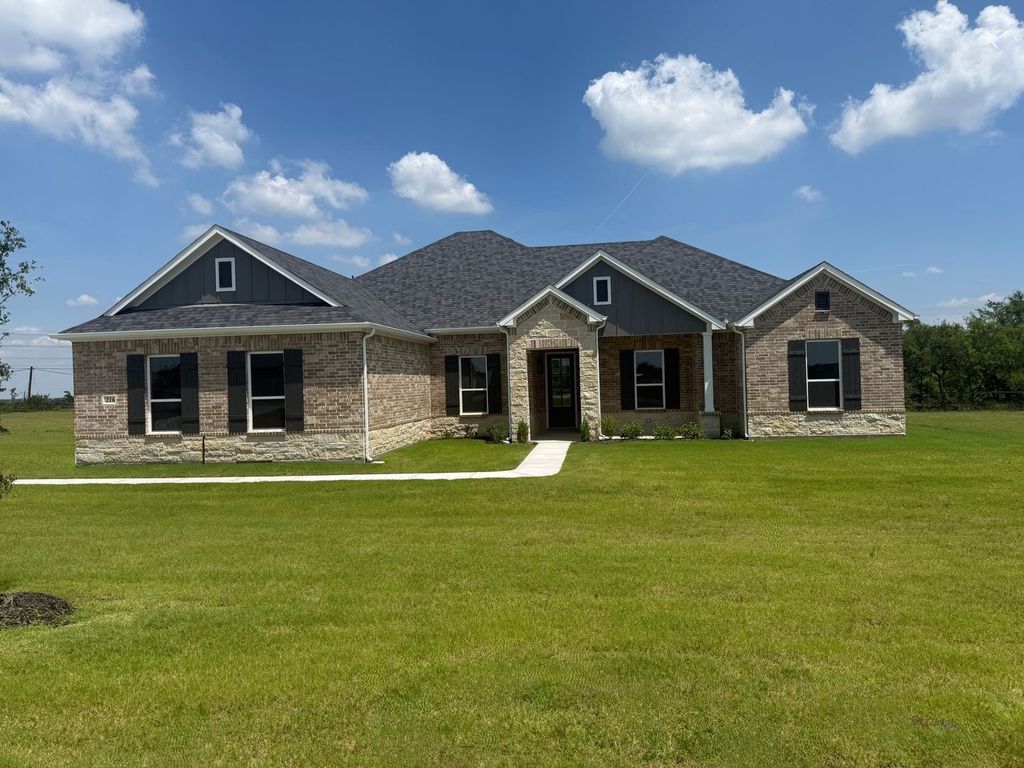 216 Slimp Bluff, Azle, TX 76020 — exterior
