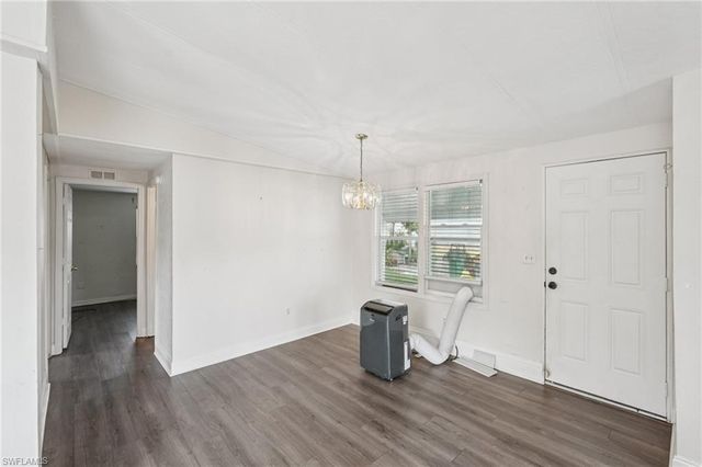 53 Grosbeak LN, Naples, FL 34114