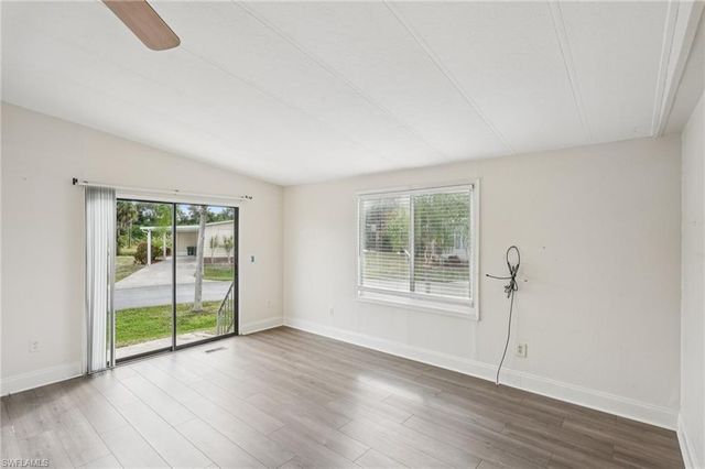53 Grosbeak LN, Naples, FL 34114