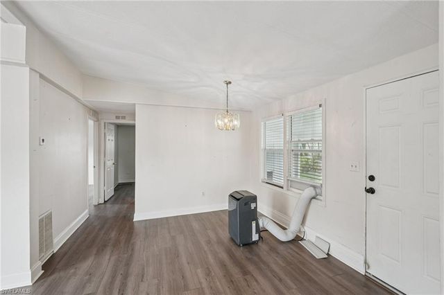 53 Grosbeak LN, Naples, FL 34114