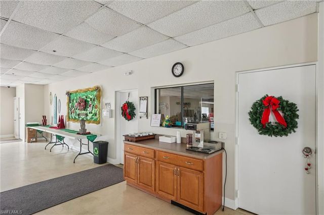 53 Grosbeak LN, Naples, FL 34114