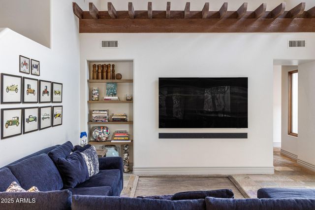 10182 E Gilded Perch Drive, Scottsdale, AZ 85255