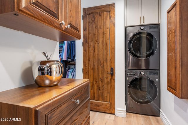 10182 E Gilded Perch Drive, Scottsdale, AZ 85255