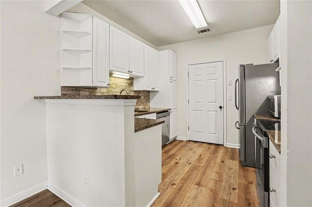 6115 Woodland Lane, Alpharetta, GA 30009