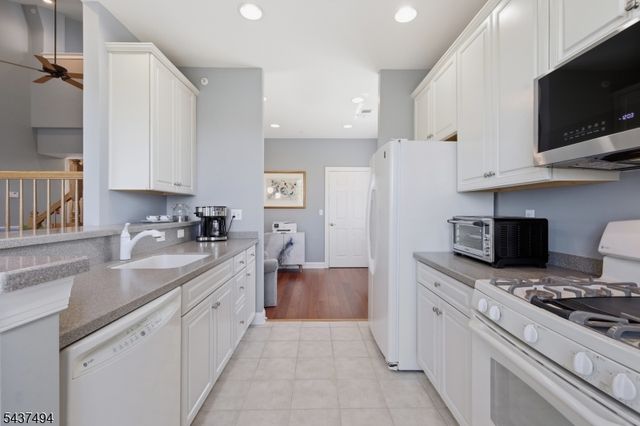 387 Victoria Drive, Bridgewater Twp., NJ 08807