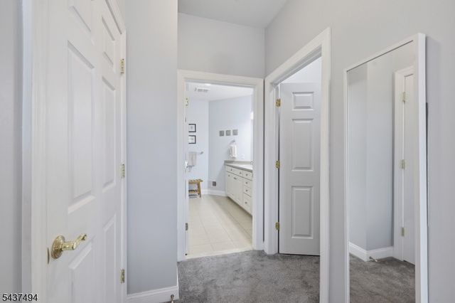387 Victoria Drive, Bridgewater Twp., NJ 08807