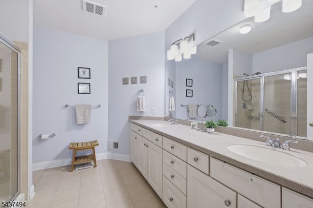 387 Victoria Drive, Bridgewater Twp., NJ 08807