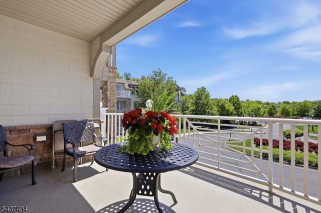 387 Victoria Drive, Bridgewater Twp., NJ 08807