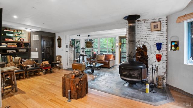 7456 Sir Francis Drake Blvd, Lagunitas, CA 94938