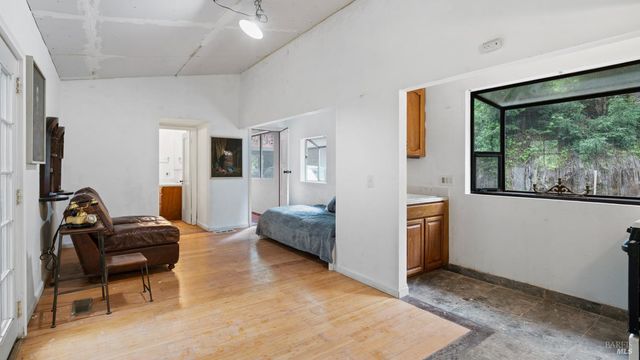 7456 Sir Francis Drake Blvd, Lagunitas, CA 94938