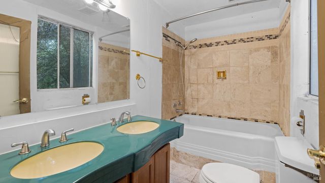 7456 Sir Francis Drake Blvd, Lagunitas, CA 94938