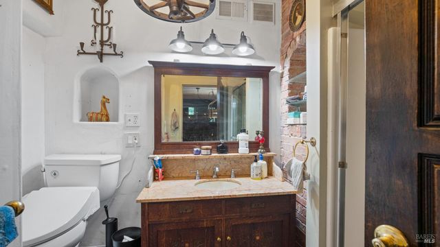 7456 Sir Francis Drake Blvd, Lagunitas, CA 94938