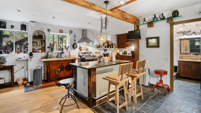 7456 Sir Francis Drake Blvd, Lagunitas, CA 94938