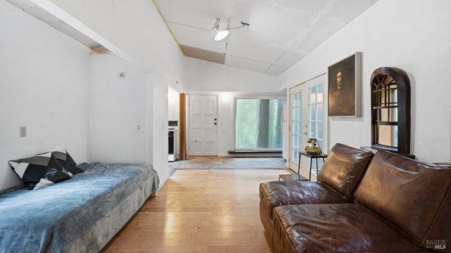 7456 Sir Francis Drake Blvd, Lagunitas, CA 94938