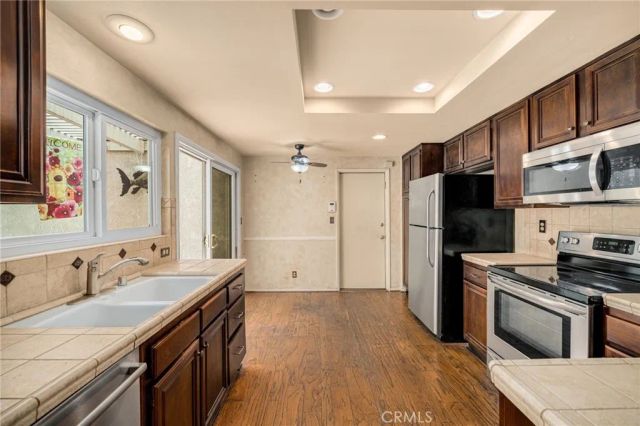 65 Claret, Irvine, CA 92614