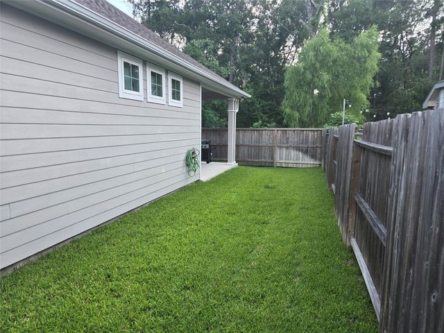 3205 Climbing Gardens Court, Conroe, TX 77301