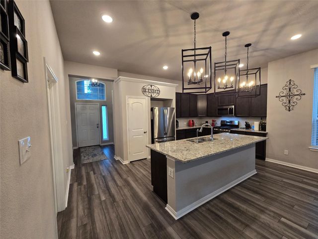 3205 Climbing Gardens Court, Conroe, TX 77301