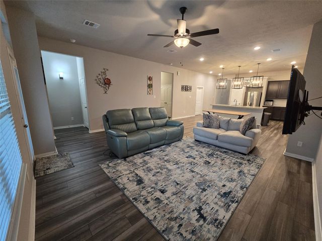 3205 Climbing Gardens Court, Conroe, TX 77301