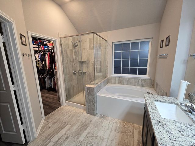 3205 Climbing Gardens Court, Conroe, TX 77301