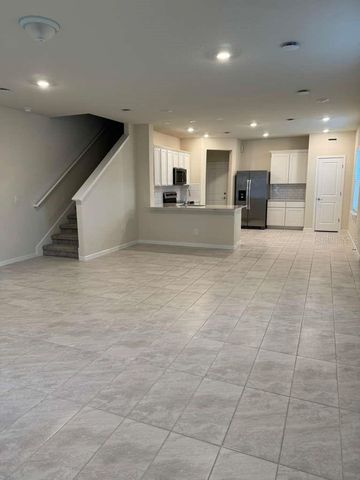 2803 STUNNING AVENUE, Davenport, FL 33896