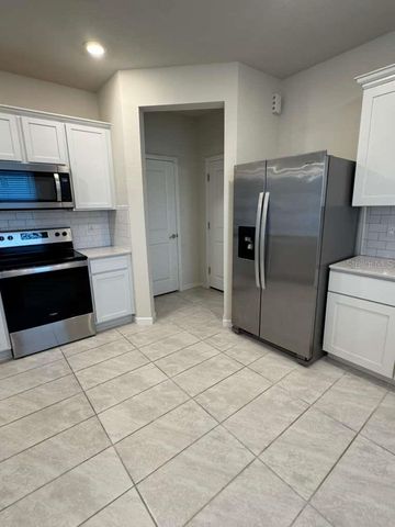 2803 STUNNING AVENUE, Davenport, FL 33896