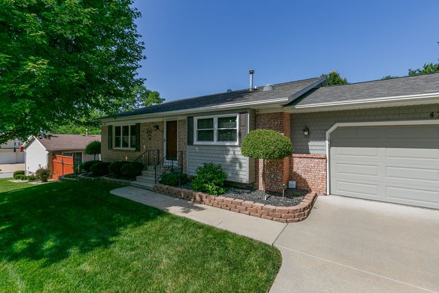 4713 5th Street A Street, East Moline, IL 61244